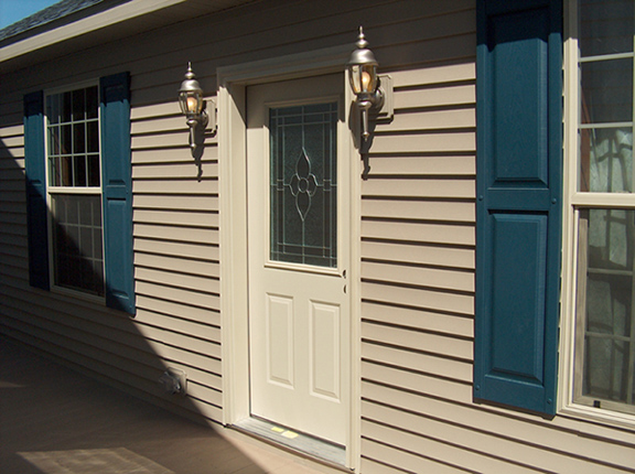 Patriot Home Sales - Model: HR108-A Sample Home Pennwest Oakland Sample Home # 2  Ranch Style Modular Home - Front Exterior Photo
