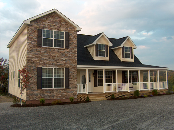 Patriot Home Sales - Model: HK101-A Sample Home Pennwest Ridgefield Cape / Two Story Combination Front Exterior Photo