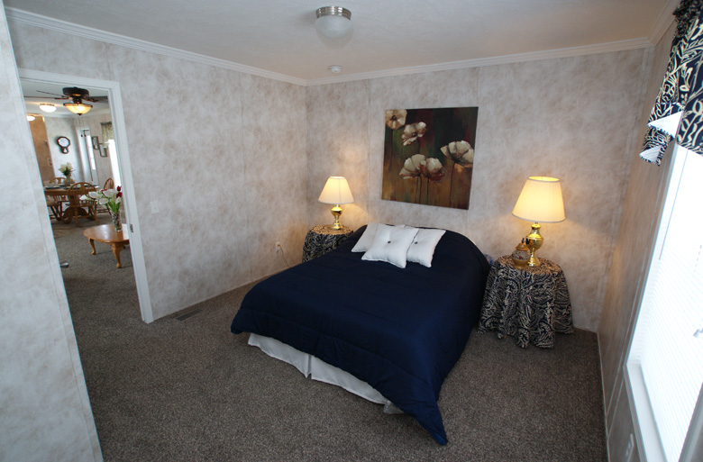 25 - Chesapeake Single 60F9020-2FT-A Bedroom # 2