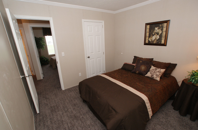 46 - Eagle River Greystone 48J1010 Bedroom # 3