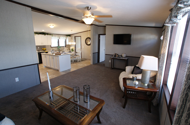 21-Eastland-A3222A-LivingRoomTowardsMasterBedroom