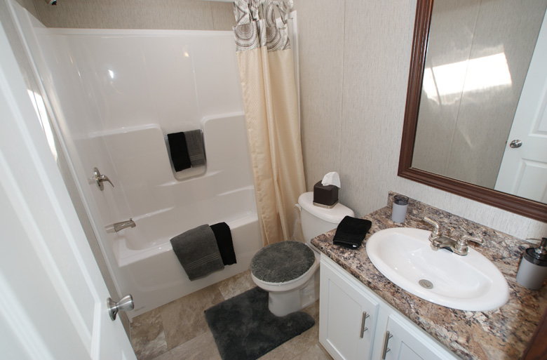 45 - Eastland A3222A Bathroom # 2